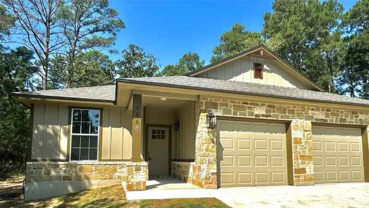 Duplex For Sale in 386, Tahitian Drive, Bastrop, Texas