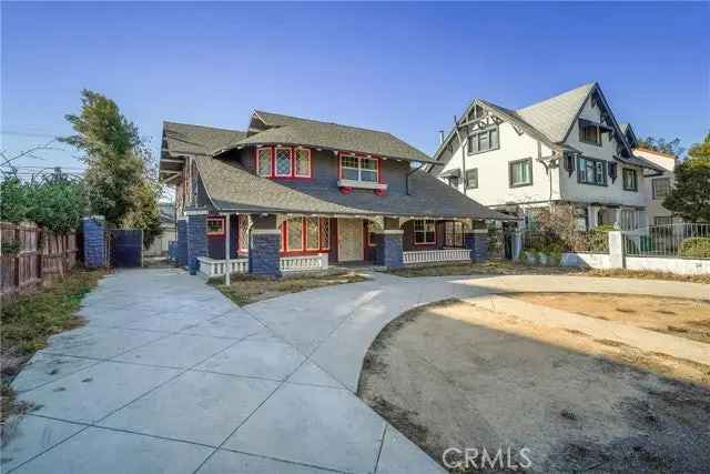 Single-family house For Sale in 1527, South Wilton Place, Los Angeles, California