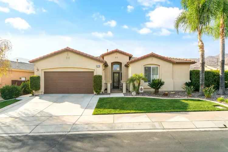 Single-family house For Sale in 655, Olazabal Drive, Hemet, California