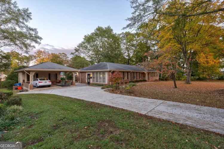 Single-family house For Sale in Lawrenceville, Georgia