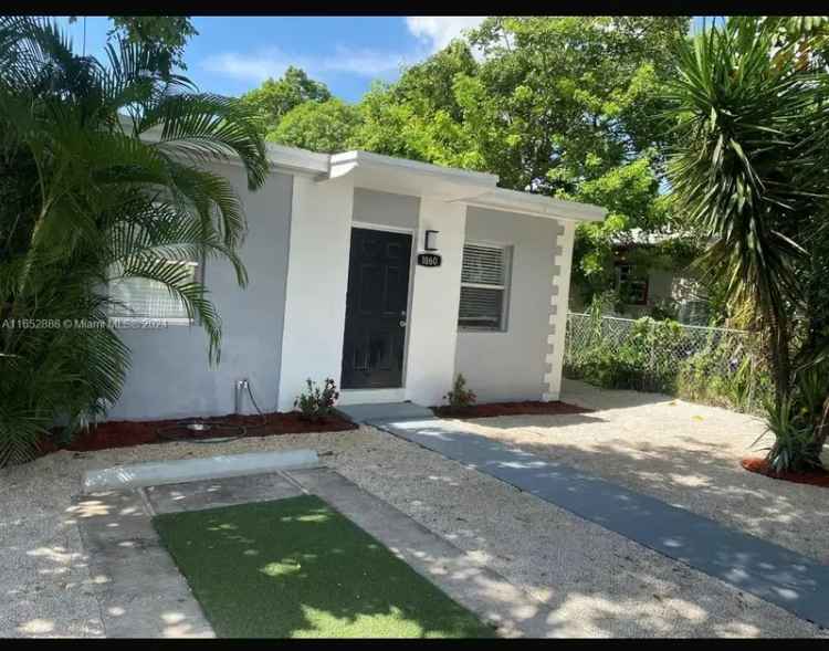 Single-family house For Sale in 1860, Northwest 59th Street, Miami, Florida