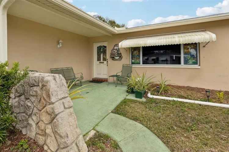 Single-family house For Sale in 6388, 21st Avenue North, Saint Petersburg, Florida