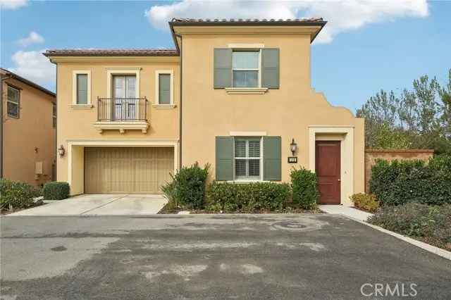 Single-family house For Sale in 113, Lovelace, Irvine, California