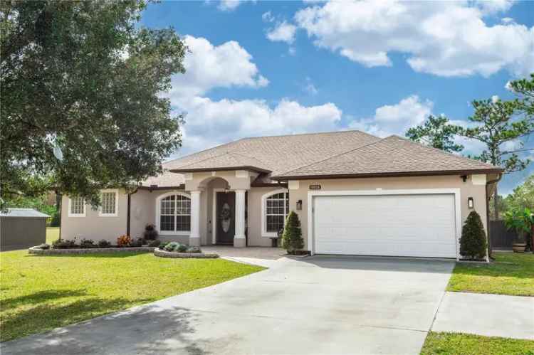 Single-family house For Sale in Wedgefield, Florida