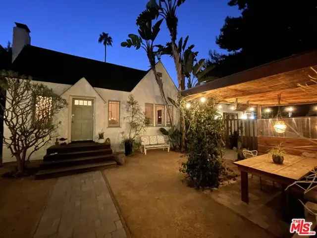 Single-family house For Sale in 749, Indiana Avenue, Los Angeles, California