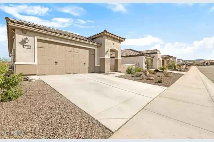 Single-family house For Sale in 26448, West Kimberly Way, Buckeye, Arizona