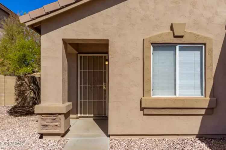 Single-family house For Sale in 22762, West Papago Street, Buckeye, Arizona