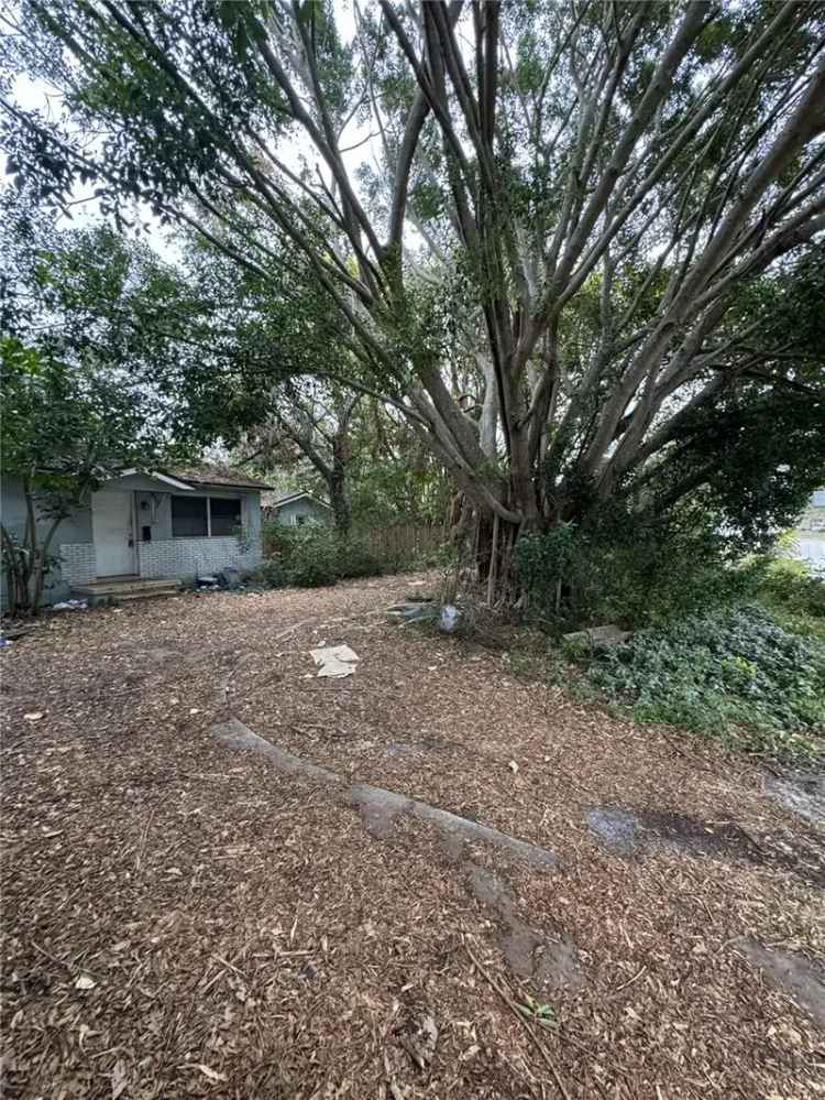 Single-family house For Sale in 2733, 34th Avenue North, Saint Petersburg, Florida