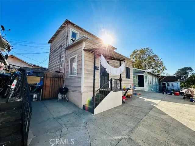 Multi-family house For Sale in Los Angeles, California