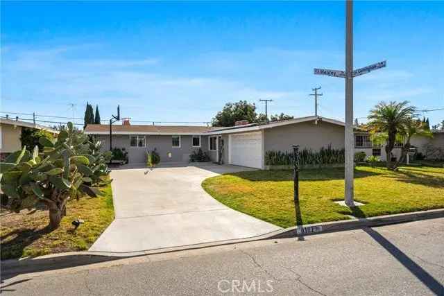 Single-family house For Sale in 9102, Healey Drive, Garden Grove, California