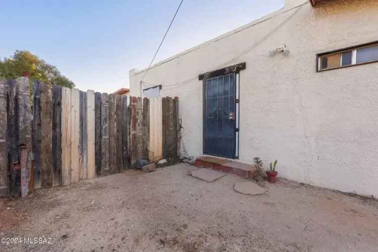 Duplex For Sale in Tucson, Arizona