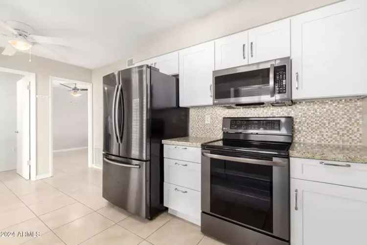 Apartment For Sale in 9457, North 111th Avenue, Sun City, Arizona