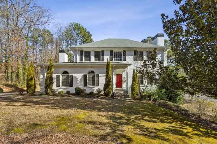 Single-family house For Sale in 1686, Niskey Lake Road Southwest, Atlanta, Georgia