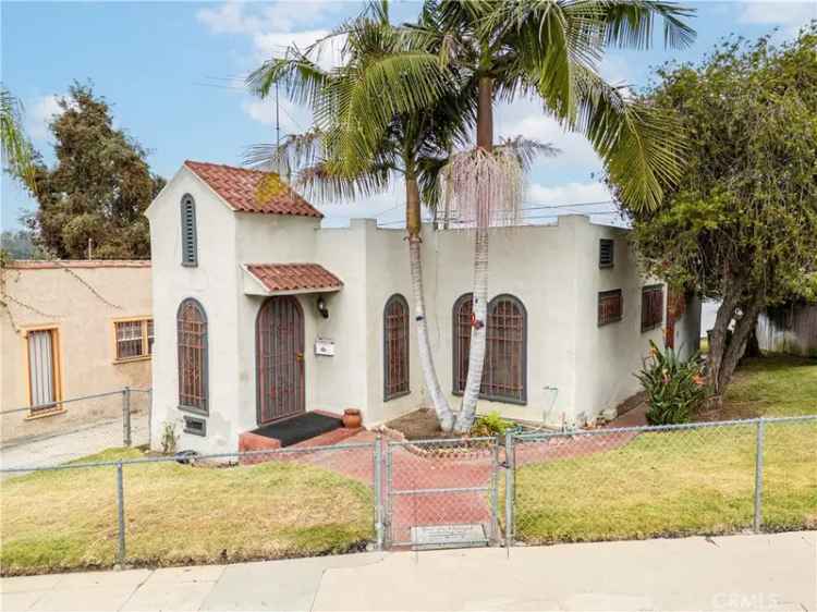 Single-family house For Sale in Los Angeles, California