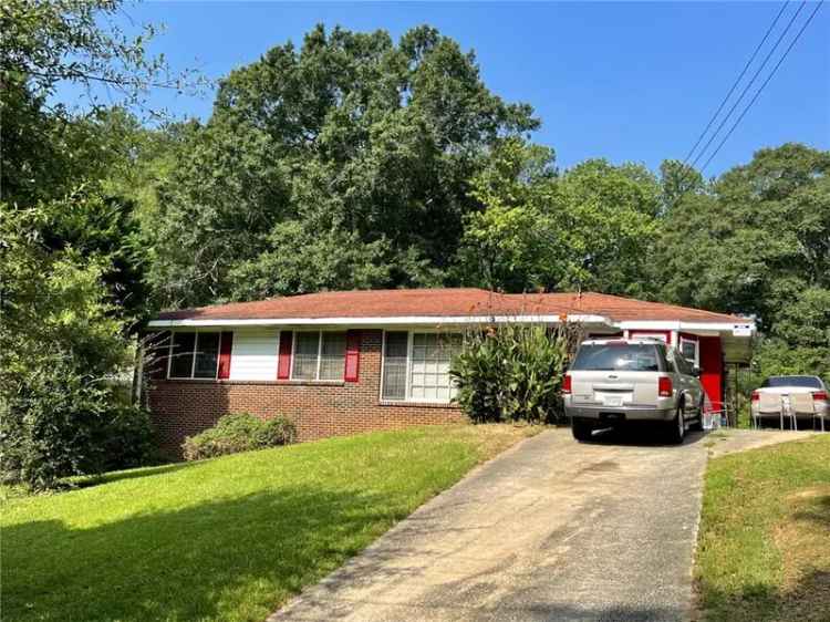 Single-family house For Sale in 800, Skipper Drive Northwest, Atlanta, Georgia