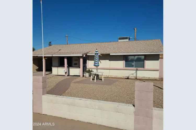 Single-family house For Sale in 3926, West Glendale Avenue, Phoenix, Arizona