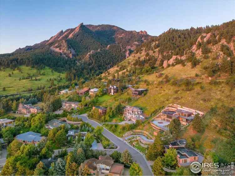 Single-family house For Sale in 825, Circle Drive, Boulder, Colorado