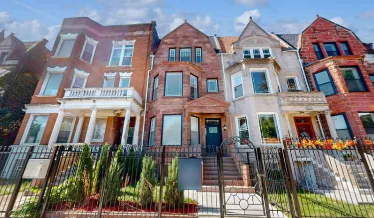 Single-family house For Sale in 4450, South Prairie Avenue, Chicago, Illinois