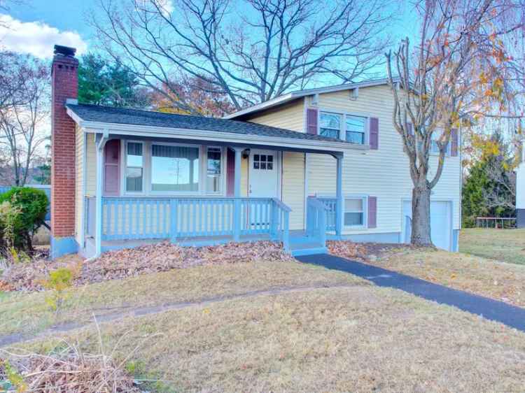 Single-family house For Sale in 1001, Middle Street, Middletown, Connecticut