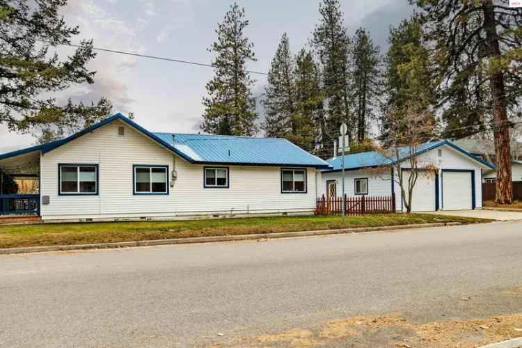 Single-family house For Sale in 1102, Pine Street, Sandpoint, Idaho