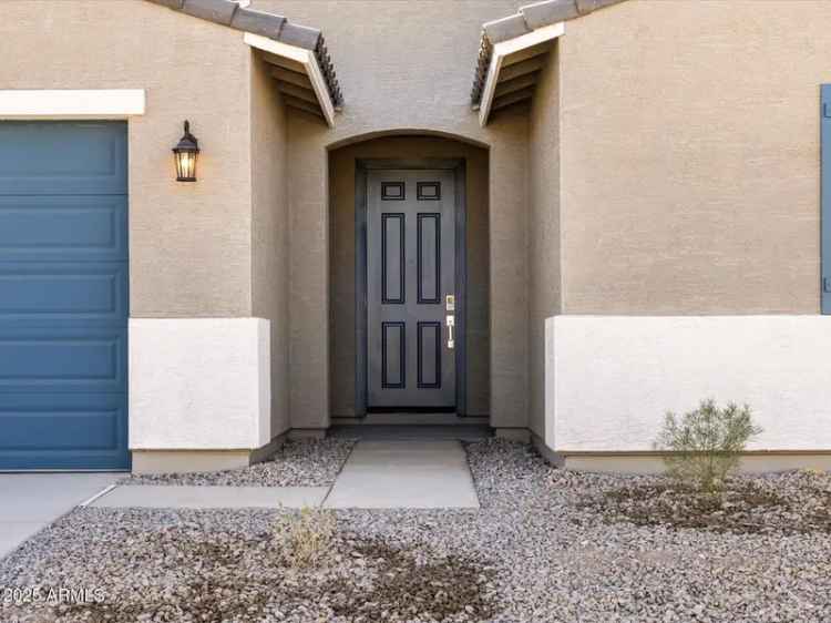 Single-family house For Sale in 36913, West La Paz Street, Maricopa, Arizona