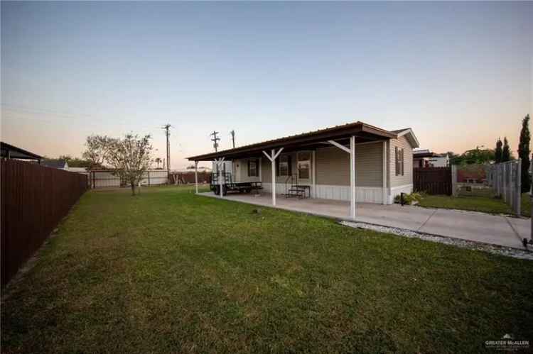 Single-family house For Sale in 1130, Madrid Street, Castroville, Texas