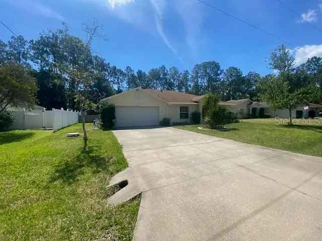 Single-family house For Sale in Palm Coast, Florida