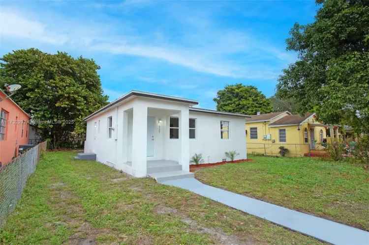 Single-family house For Sale in 1923, Northwest 66th Street, Miami, Florida