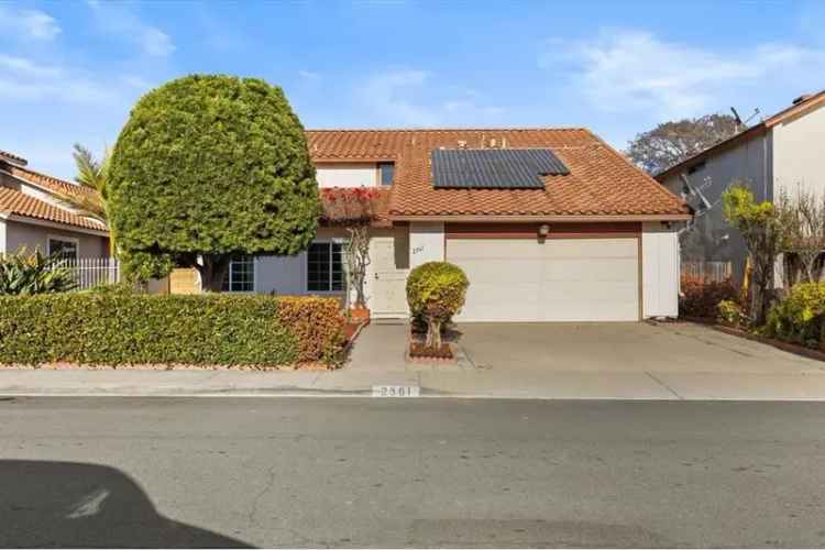 Single-family house For Sale in 2361, Spring Oak Way, San Diego, California