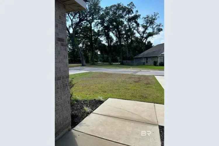 Single-family house For Sale in Foley, Alabama