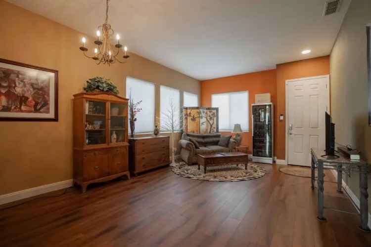 Single-family house For Sale in 220, Opus Circle, Sacramento, California