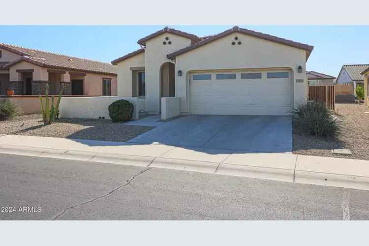 Single-family house For Sale in 17915, West Silver Fox Way, Goodyear, Arizona