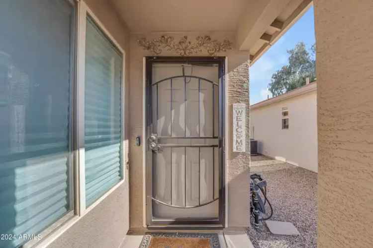 Single-family house For Sale in 6441, South Granite Drive, Chandler, Arizona