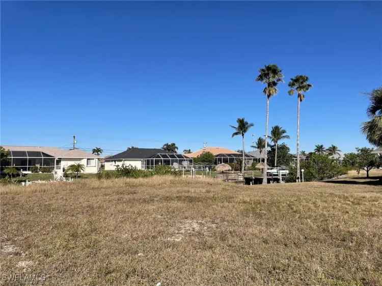 Land For Sale in 909, Southwest 40th Terrace, Cape Coral, Florida