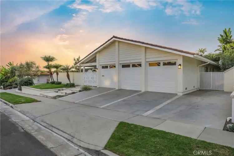 Single-family house For Sale in 1529, Keel Drive, Newport Beach, California