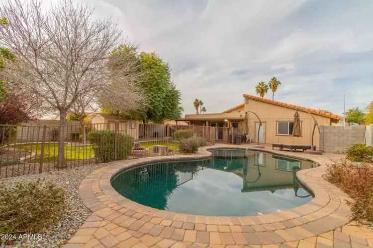 Single-family house For Sale in 2231, West Manor Street, Chandler, Arizona