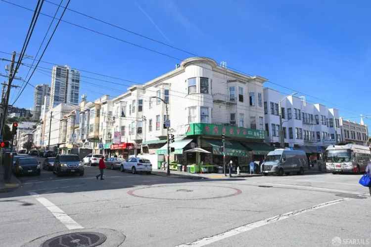 Multi-family house For Sale in San Francisco, California