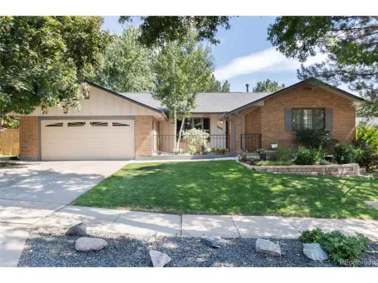 Single-family house For Sale in 4652, South Quitman Street, Denver, Colorado