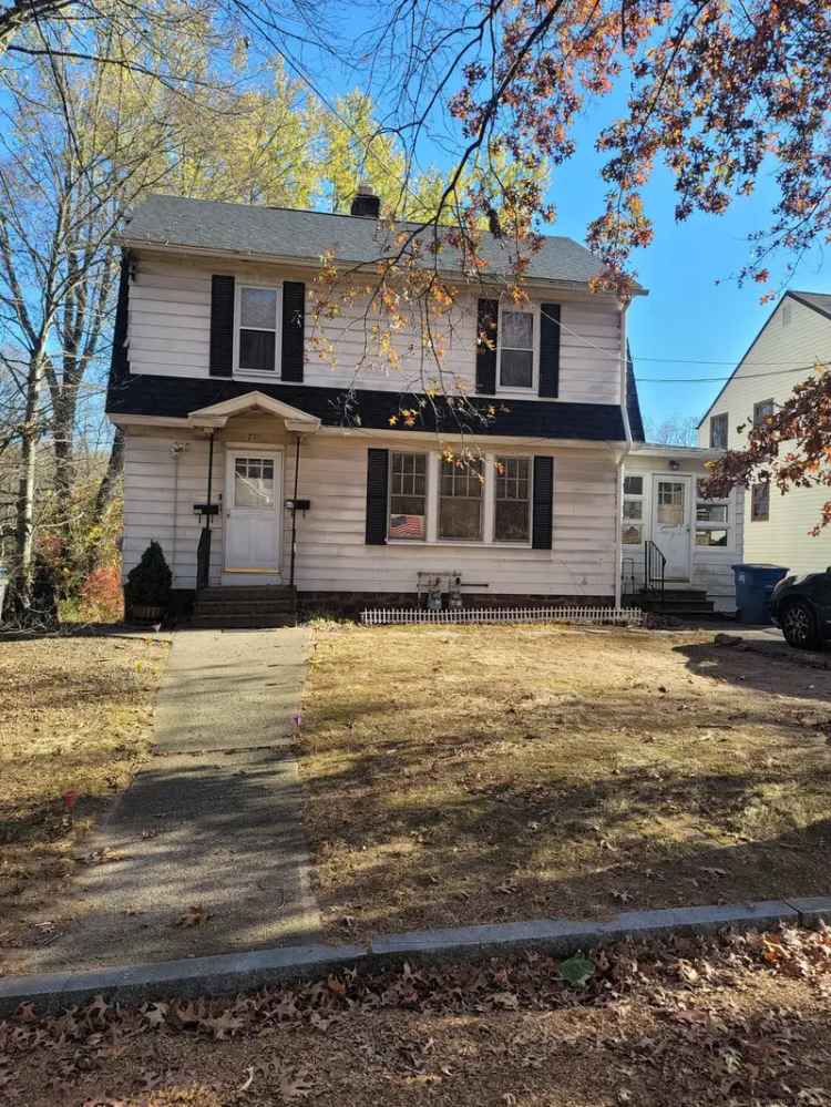 Multi-family house For Sale in 235, Russell Street, New Haven, Connecticut