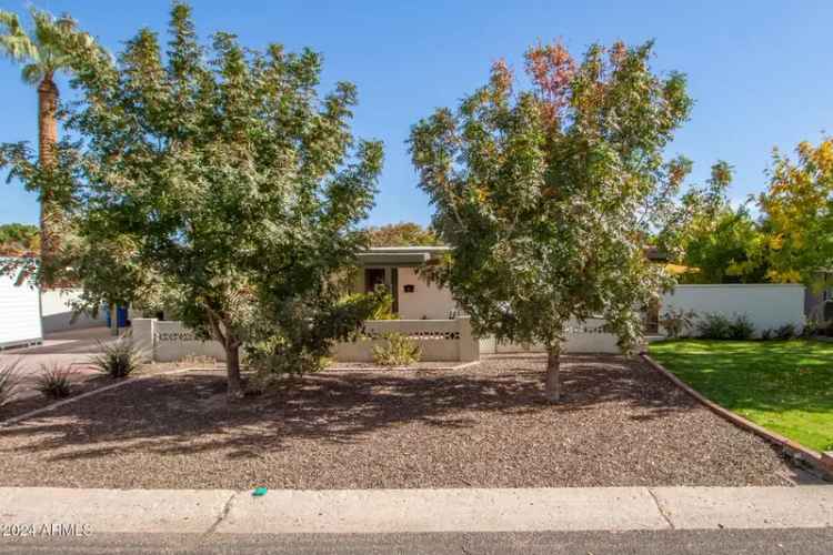 Single-family house For Sale in 5733, North 10th Place, Phoenix, Arizona