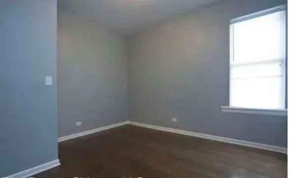 3 Bedroom Apartment with Bonus Room for Rent