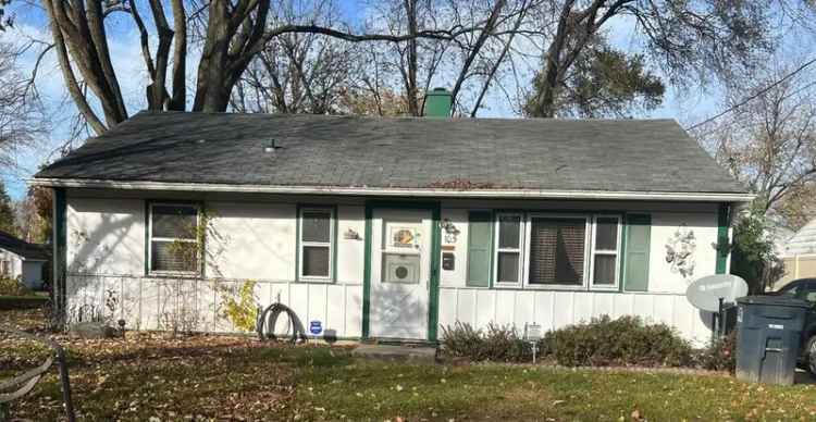 Single-family house For Sale in 105, Ruby Court, Michigan City, Indiana