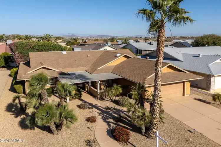 Single-family house For Sale in 12434, West Eveningside Drive, Sun City West, Arizona