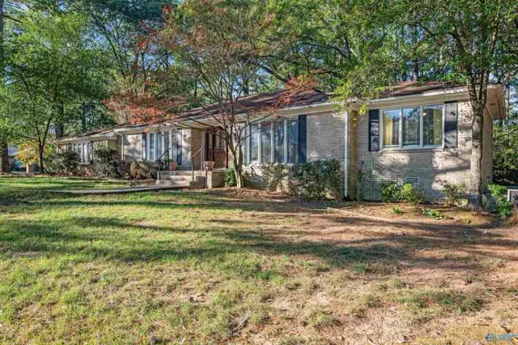 Single-family house For Sale in Decatur, Alabama