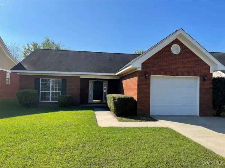 Single-family house For Sale in 3086, Achey Drive, Enterprise, Alabama