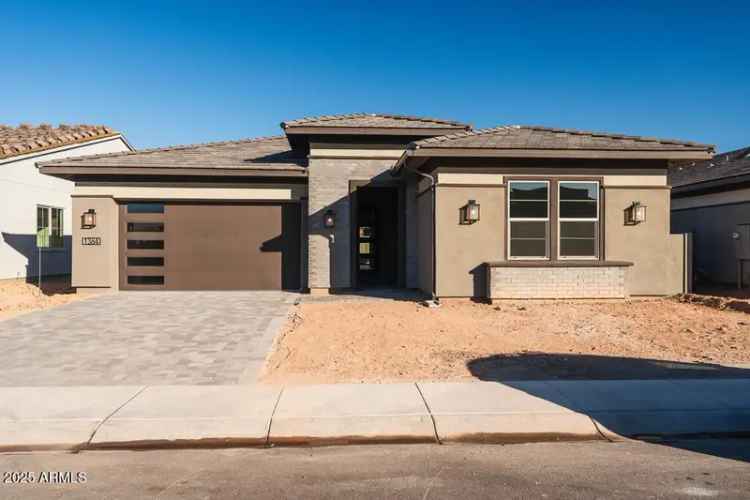 Single-family house For Sale in Chandler, Arizona