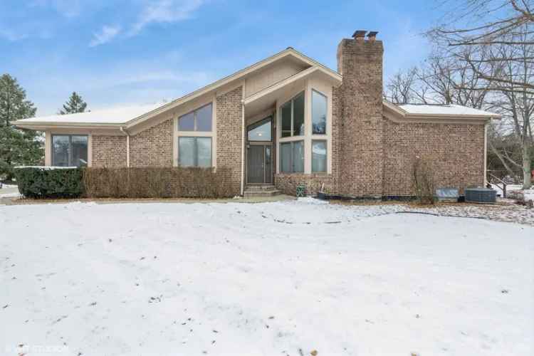 House For Sale in 20110, Saint Andrews Drive, Olympia Fields, Illinois