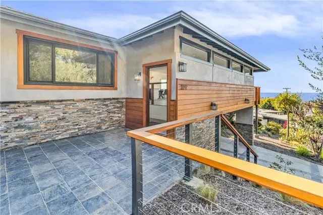 Single-family house For Sale in 329, Dartmoor Street, Laguna Beach, California