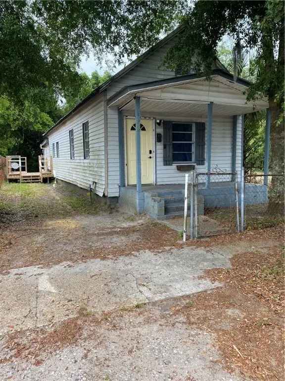 Single-family house For Sale in 1922, Stonewall Street, Brunswick, Georgia