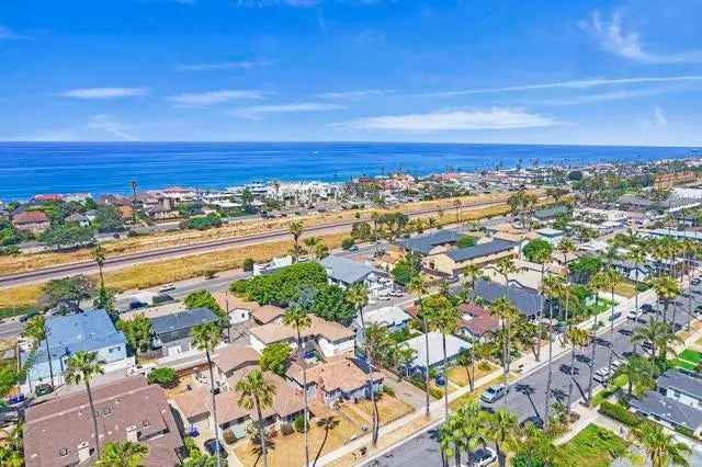 Single-family house For Sale in 1933, South Tremont Street, Oceanside, California